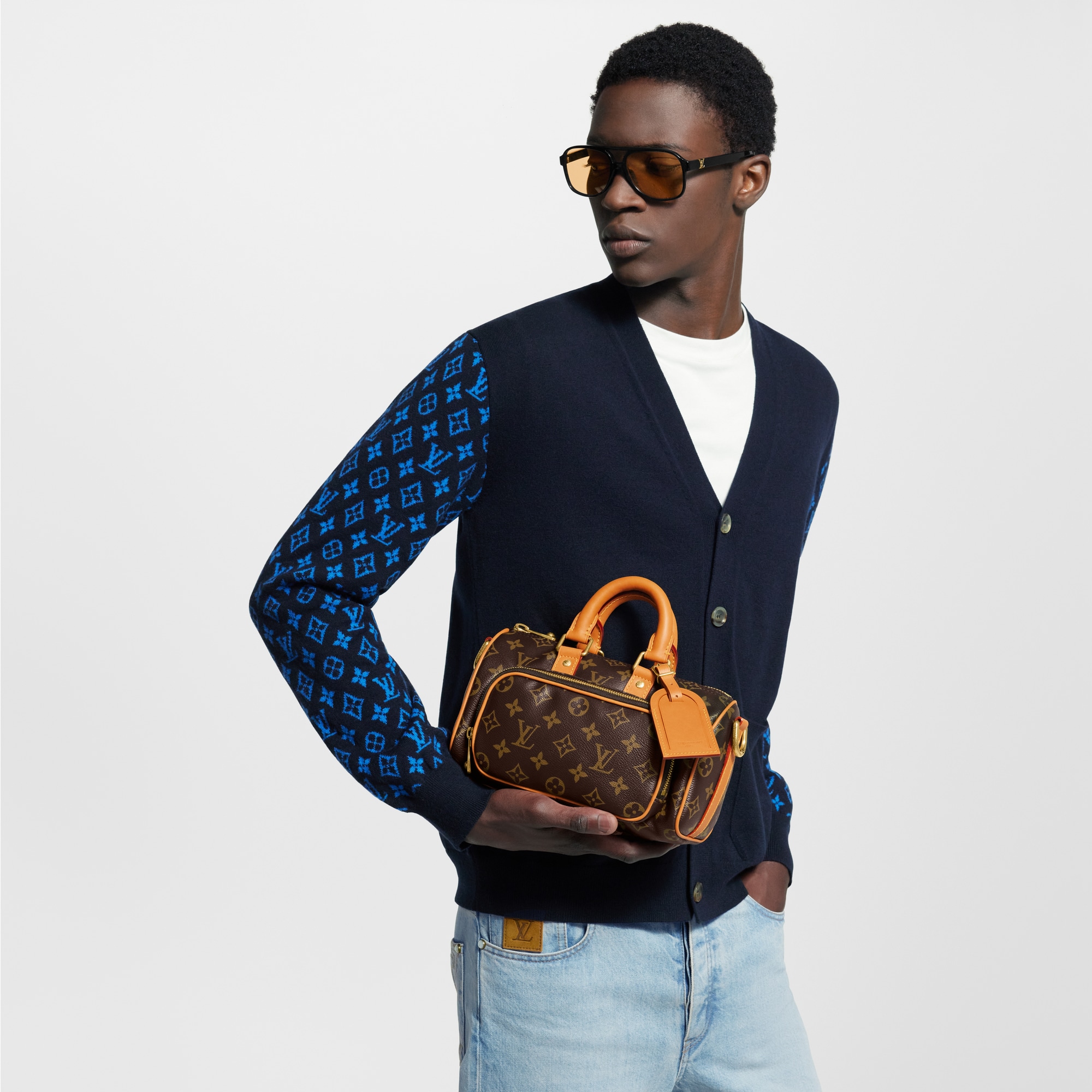 キーポル・カーゴ 25 モノグラム・アーカイヴ｜ルイ・ヴィトン 公式